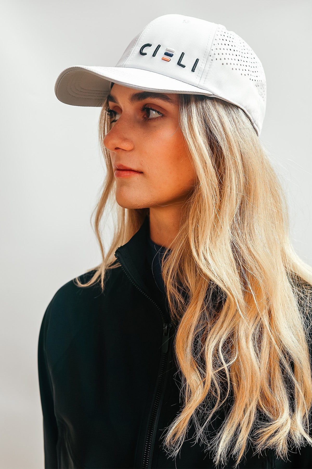 Cieli Signature Cap in White.